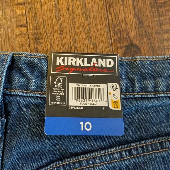 NWT Women's Blue Jeans By Kirkland Size 10 High Rise Straight - Picture 9 of 9